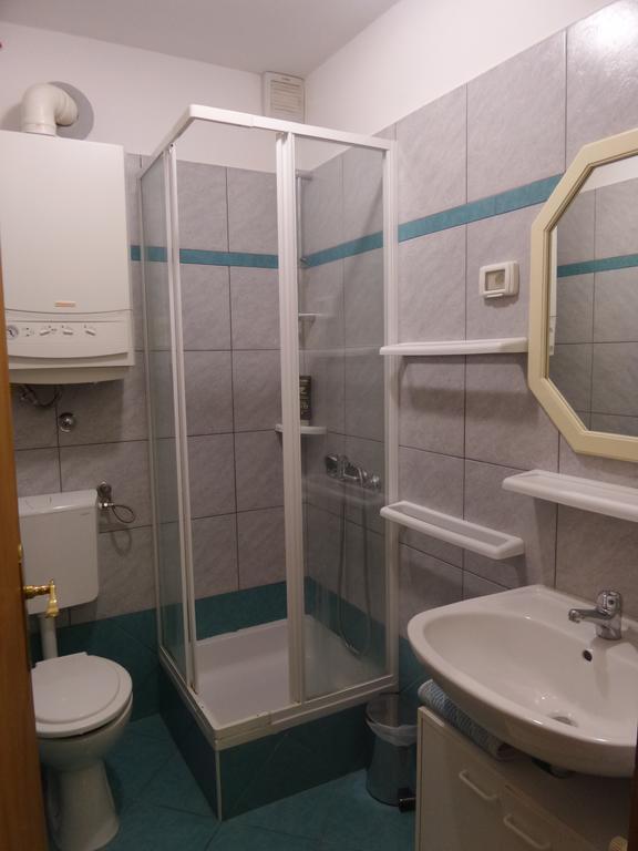 Apartmani Lina Умаг Экстерьер фото