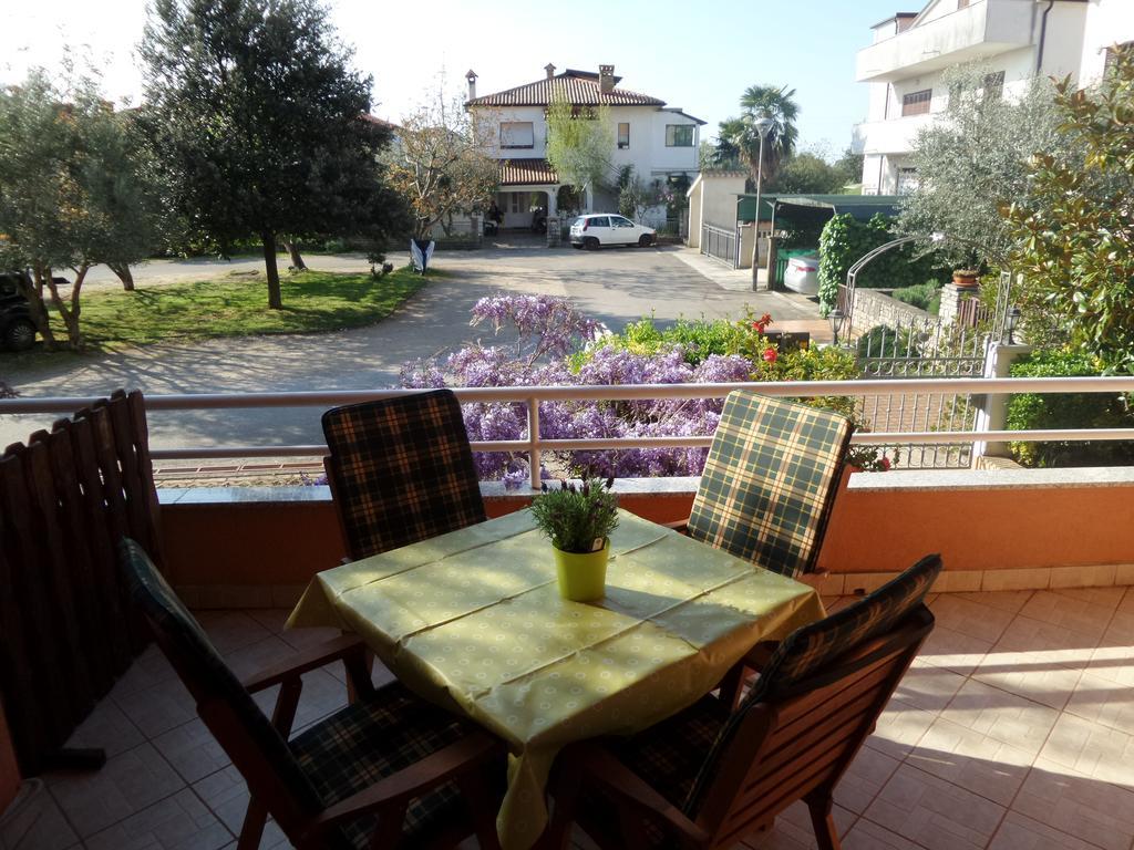 Apartmani Lina Умаг Экстерьер фото